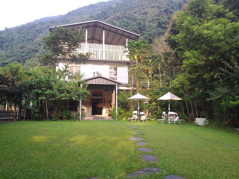 Nantou Young Chi Ku Hot Spring B&B מראה חיצוני תמונה